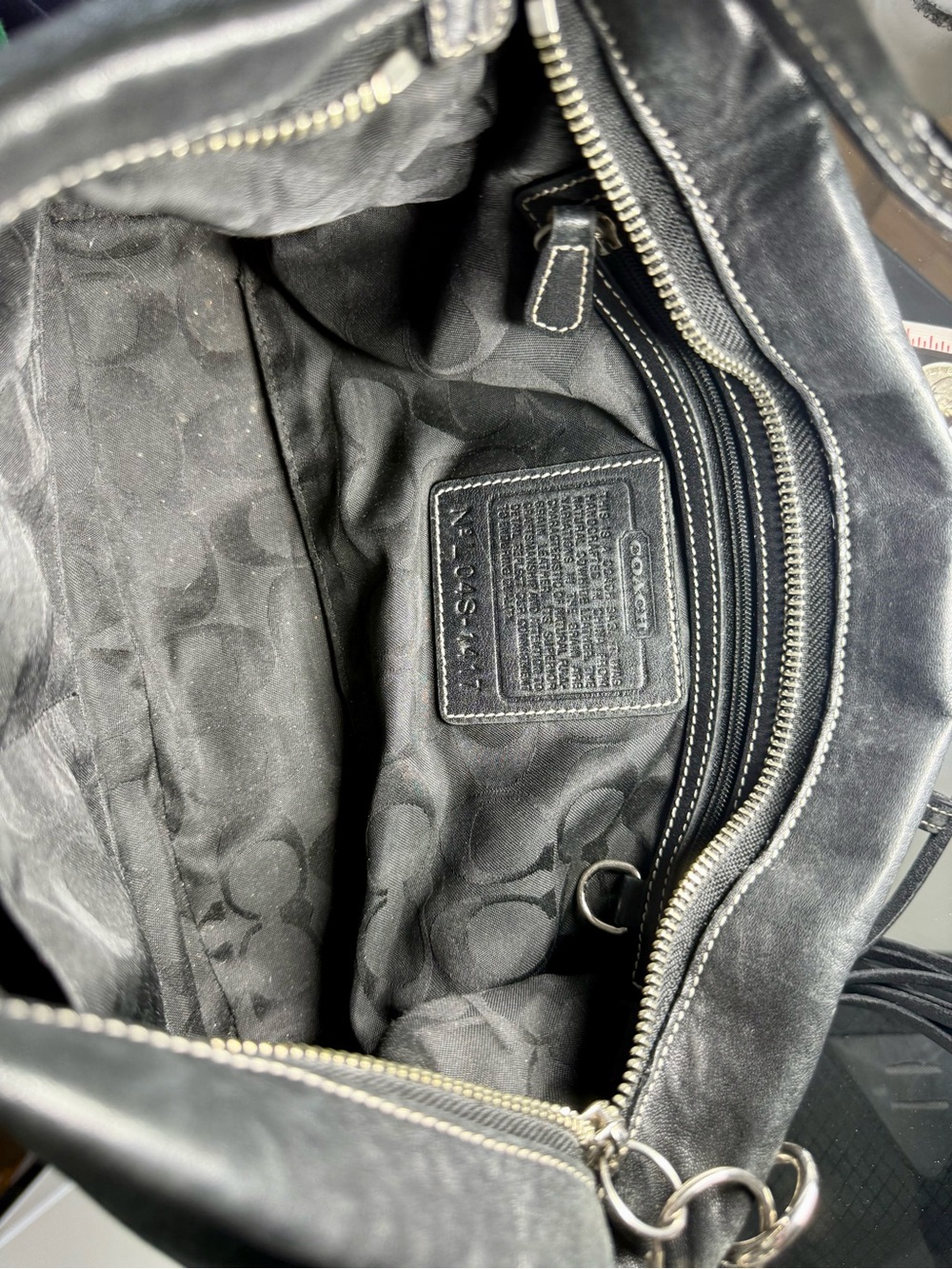 COACH Vintage Y2K East/West Black Leather Shoulder Bag with Tassel - EUC! - Picture 5 of 12
